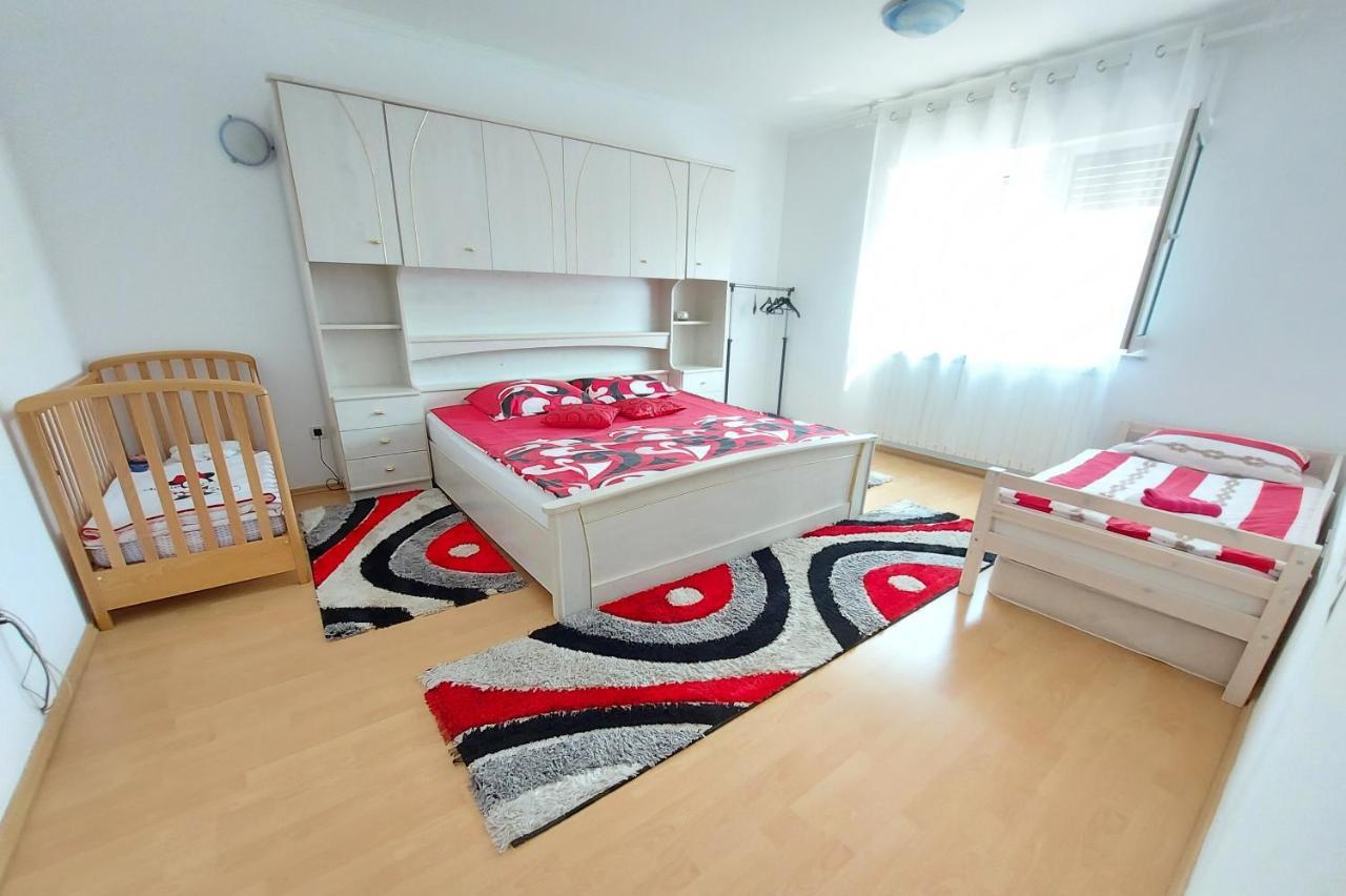 Apartman Palma Marinici  ภายนอก รูปภาพ